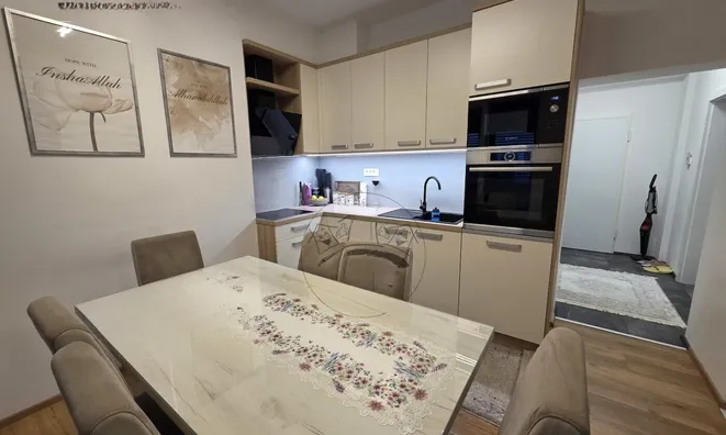 Недвижимость Apartment, 3-room Rudnik: 5
