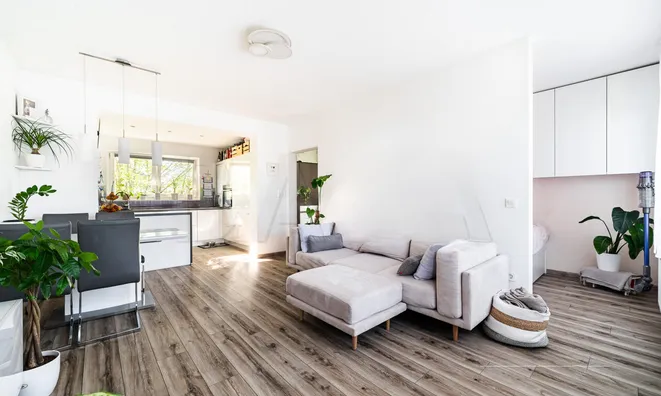 Недвижимость 2.5-room apartment in Ljubljana Bežigrad: 2