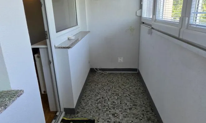 Недвижимость Three-room apartment Dravle: 13