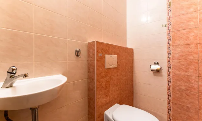 Недвижимость Four-room apartment: 11