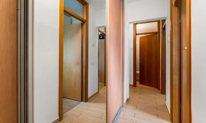 Недвижимость Four-room apartment: 16
