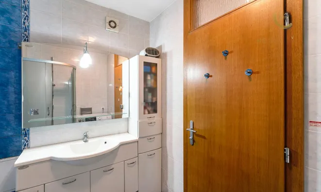 Недвижимость Four-room apartment: 20