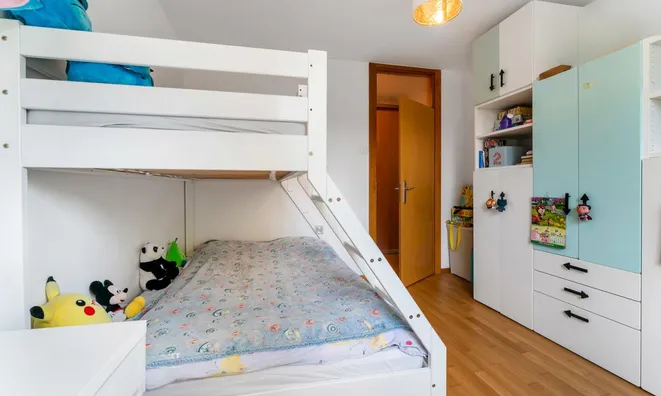 Недвижимость Four-room apartment: 22
