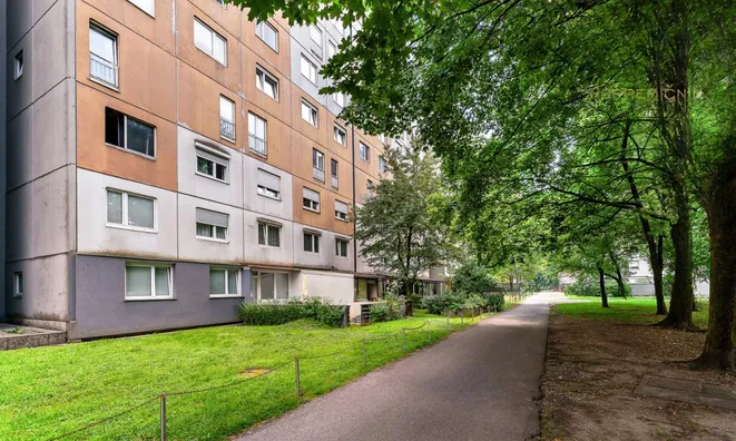 Недвижимость Four-room apartment: 23