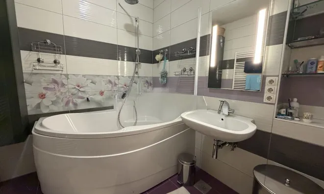 Недвижимость Apartment, 5+ rooms, Bezigrad: 13