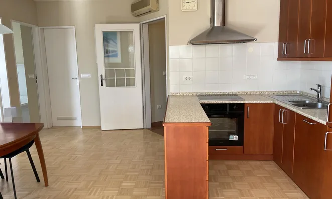 Недвижимость 3-room apartment in New Bežigrad: 5