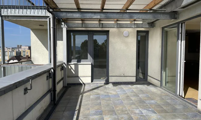 Недвижимость 3-room apartment in New Bežigrad: 16