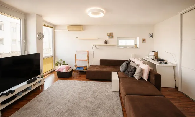 Недвижимость 3-room apartment Bežigrad: 1