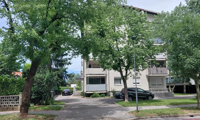 Недвижимость Apartment, 3 rooms, Bežigrad: 2