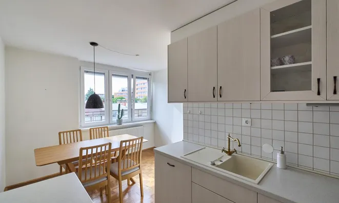 Недвижимость Three-room apartment Bežigrad: 16