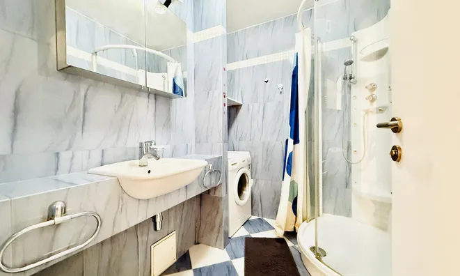 Недвижимость Three-room apartment Bežigrad: 11