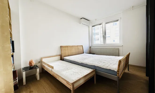 Недвижимость Three-room apartment Bežigrad: 12