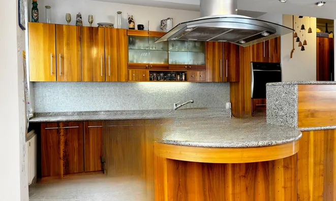 Недвижимость Apartment, 5+ rooms, Bežigrad: 2
