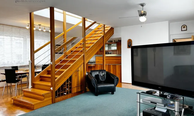 Недвижимость Apartment, 5+ rooms, Bežigrad: 5