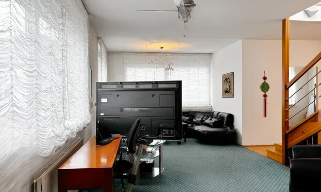 Недвижимость Apartment, 5+ rooms, Bežigrad: 6
