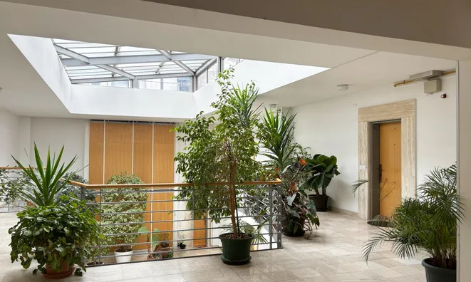 Недвижимость Apartment, 5+ rooms, Bežigrad: 16