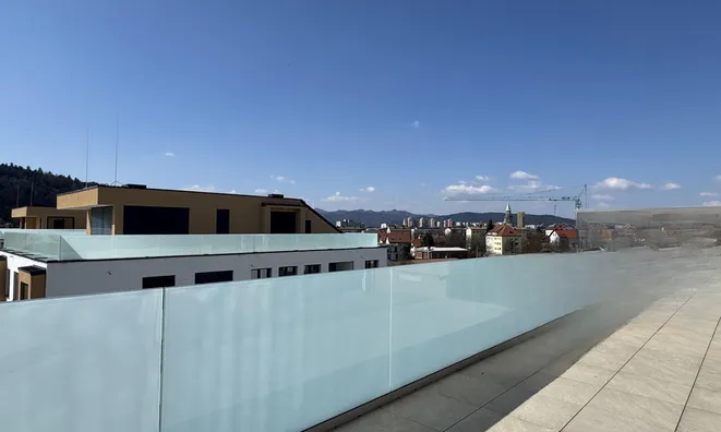 Недвижимость Apartment in Zhdanov Quarter: 11