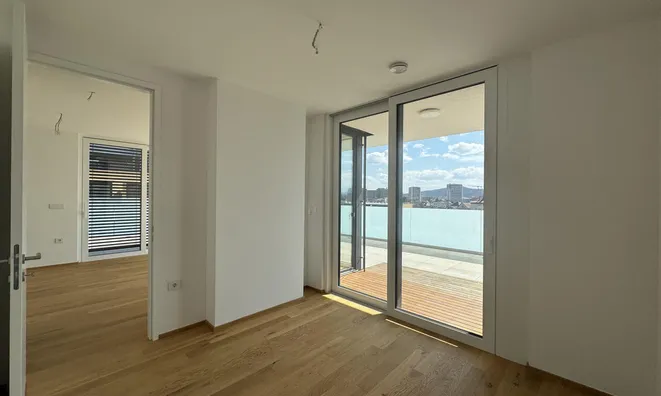 Недвижимость 3-room apartment Zhidans Quarter: 17