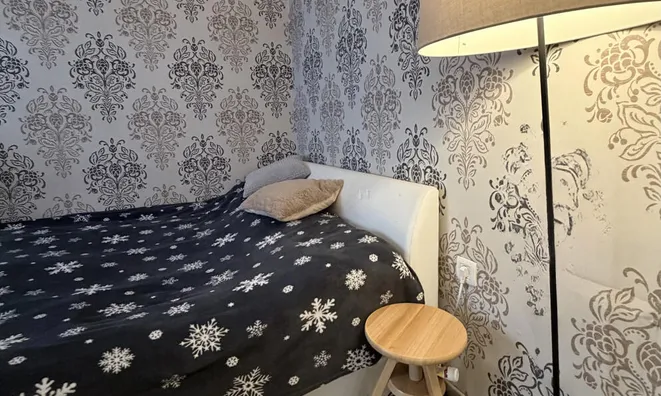 Недвижимость 1.5-room apartment in the center: 6