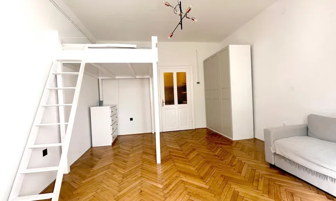 Недвижимость Apartment, 1-room, Center: 3