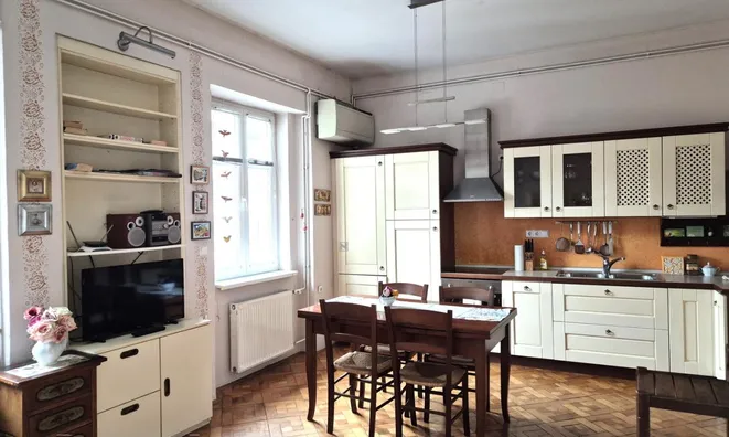 Недвижимость Two-room apartment in the center: 2