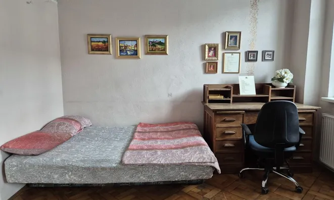 Недвижимость Two-room apartment in the center: 3