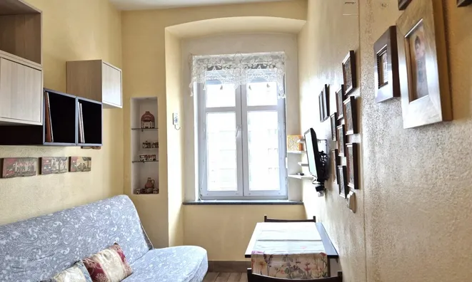 Недвижимость Two-room apartment in the center: 8