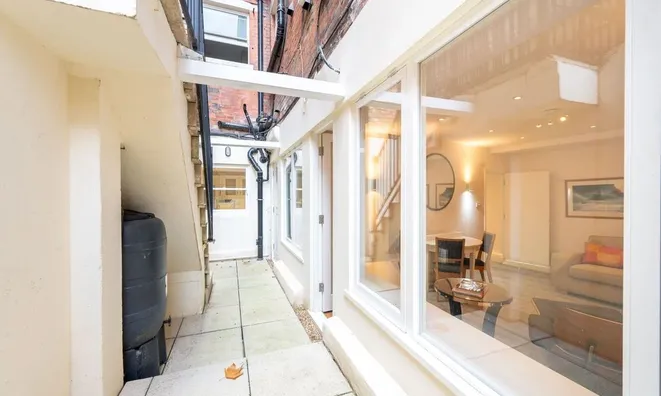 Недвижимость Fitzgeorge Avenue, Olympia: 2