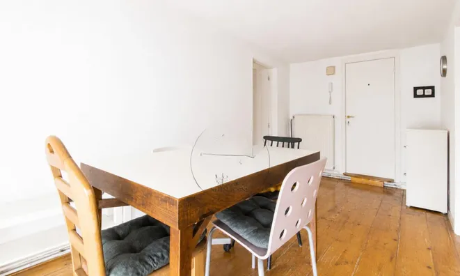 Недвижимость 2-room apartment in the center: 5
