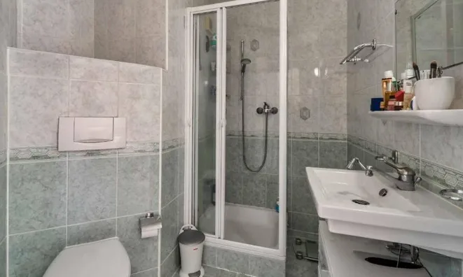 Недвижимость Apartment 6 rooms: 5