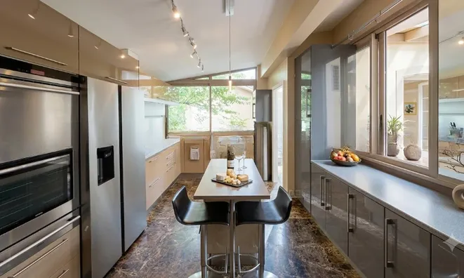 Недвижимость Single house 9 rooms: 5