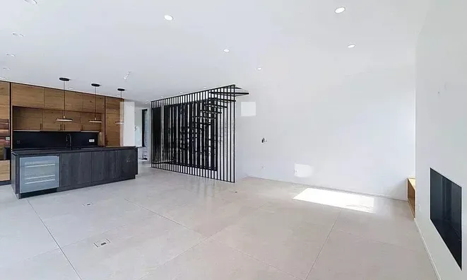 Недвижимость Single house 6 rooms: 2