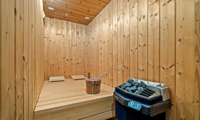 Недвижимость Villa 6 rooms: 19