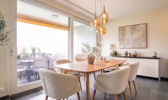 Недвижимость Apartment 5 rooms: 2