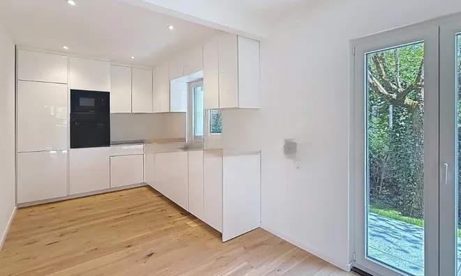Недвижимость Single house 7 rooms: 6