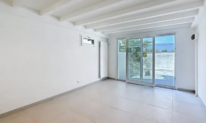 Недвижимость Single house 7 rooms: 9