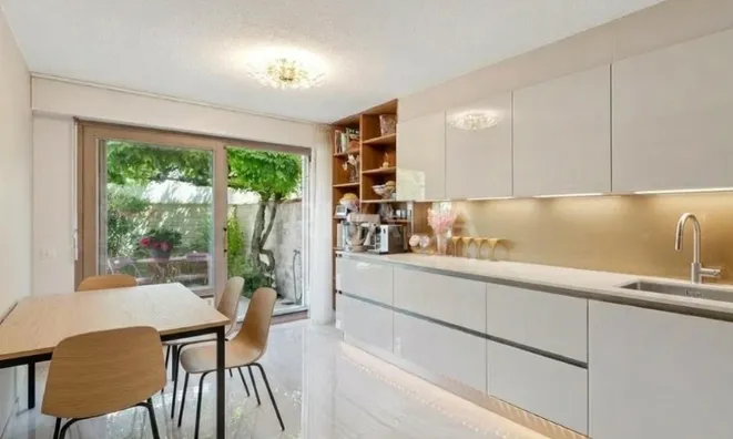 Недвижимость Row house 7 rooms: 5
