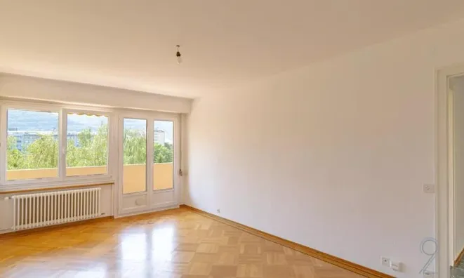 Недвижимость Apartment 5 rooms: 1