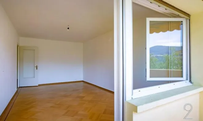 Недвижимость Apartment 5 rooms: 5
