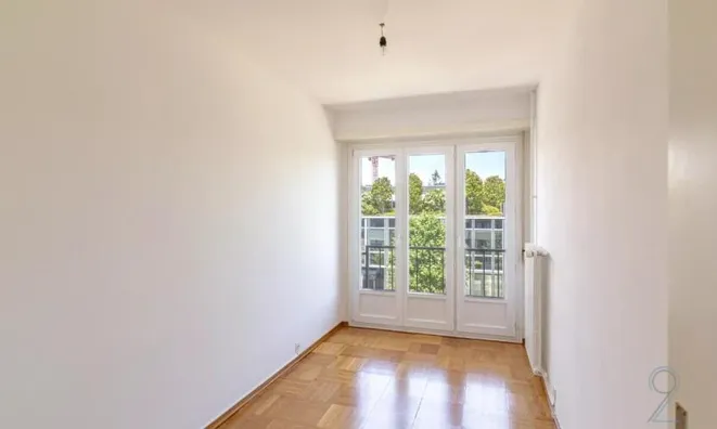 Недвижимость Apartment 5 rooms: 7