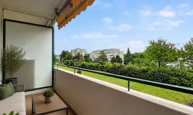 Недвижимость Apartment 4 rooms: 2
