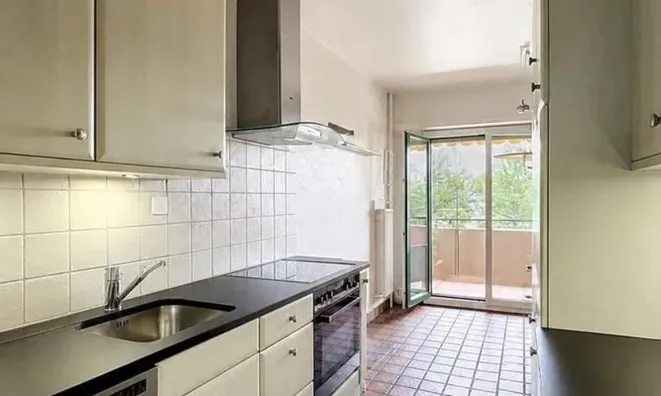 Недвижимость Apartment 4 rooms: 5