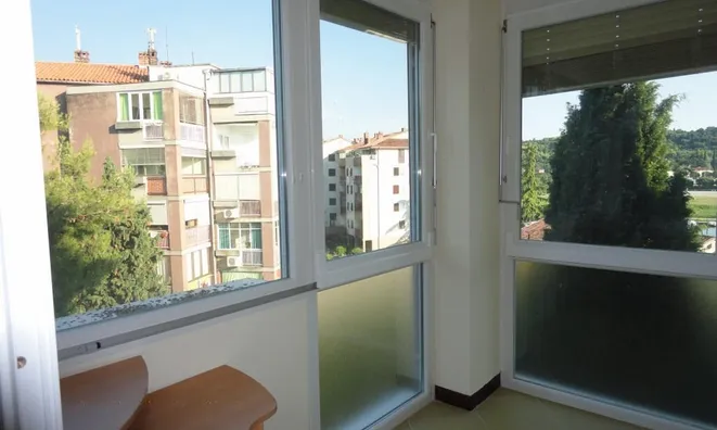 Недвижимость Three-room apartment in Novaya Luchia: 2