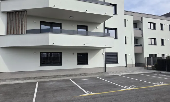 Недвижимость Three-room apartment Nadgorica: 1
