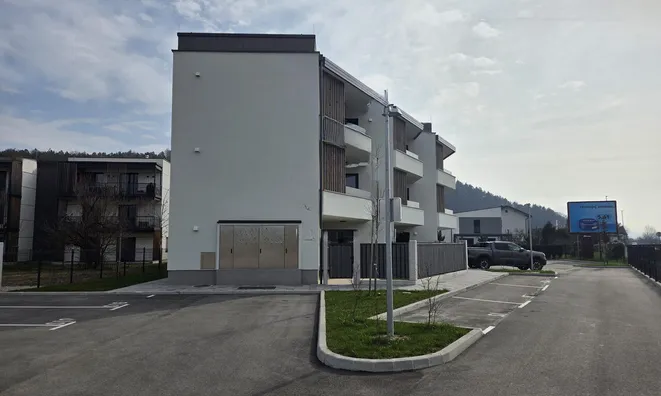 Недвижимость Three-room apartment Nadgorica: 2
