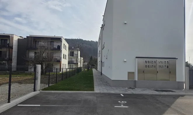 Недвижимость Three-room apartment Nadgorica: 3