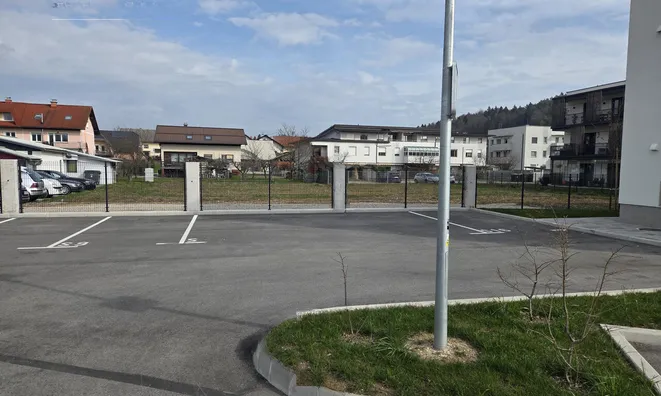 Недвижимость Three-room apartment Nadgorica: 5