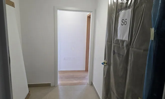 Недвижимость Three-room apartment Nadgorica: 7