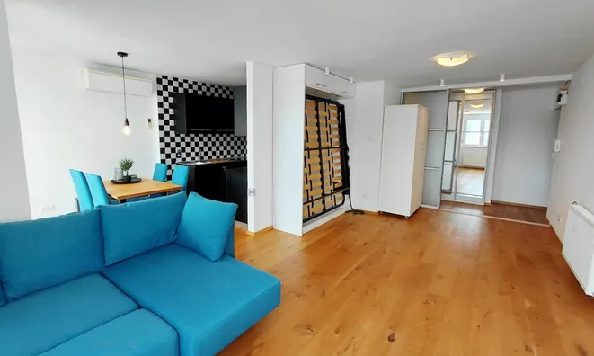 Недвижимость Apartment 1.5-room Ljubljana Šiška: 2