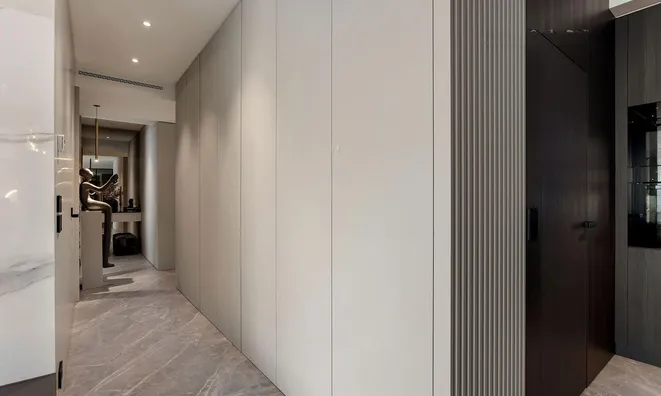 Недвижимость Apartment, 4 rooms, city center: 11